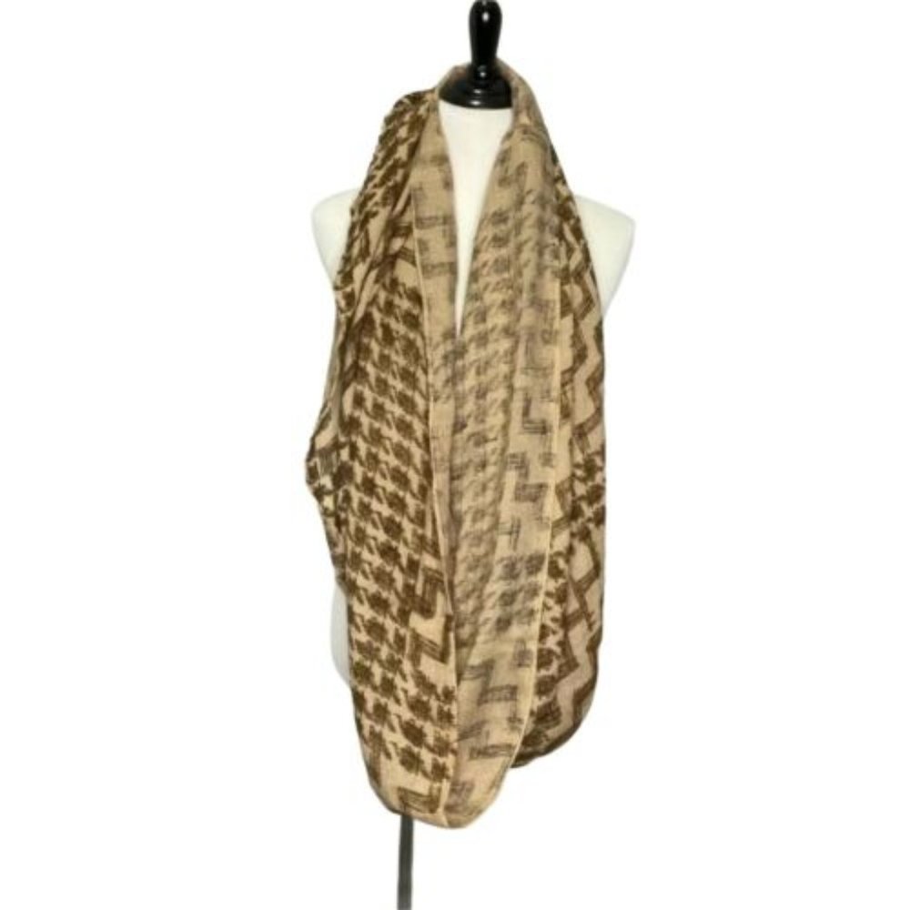 Deena & Ozzy Women's Scarf Beige Zig‎ Zag Print Urban Outfitters